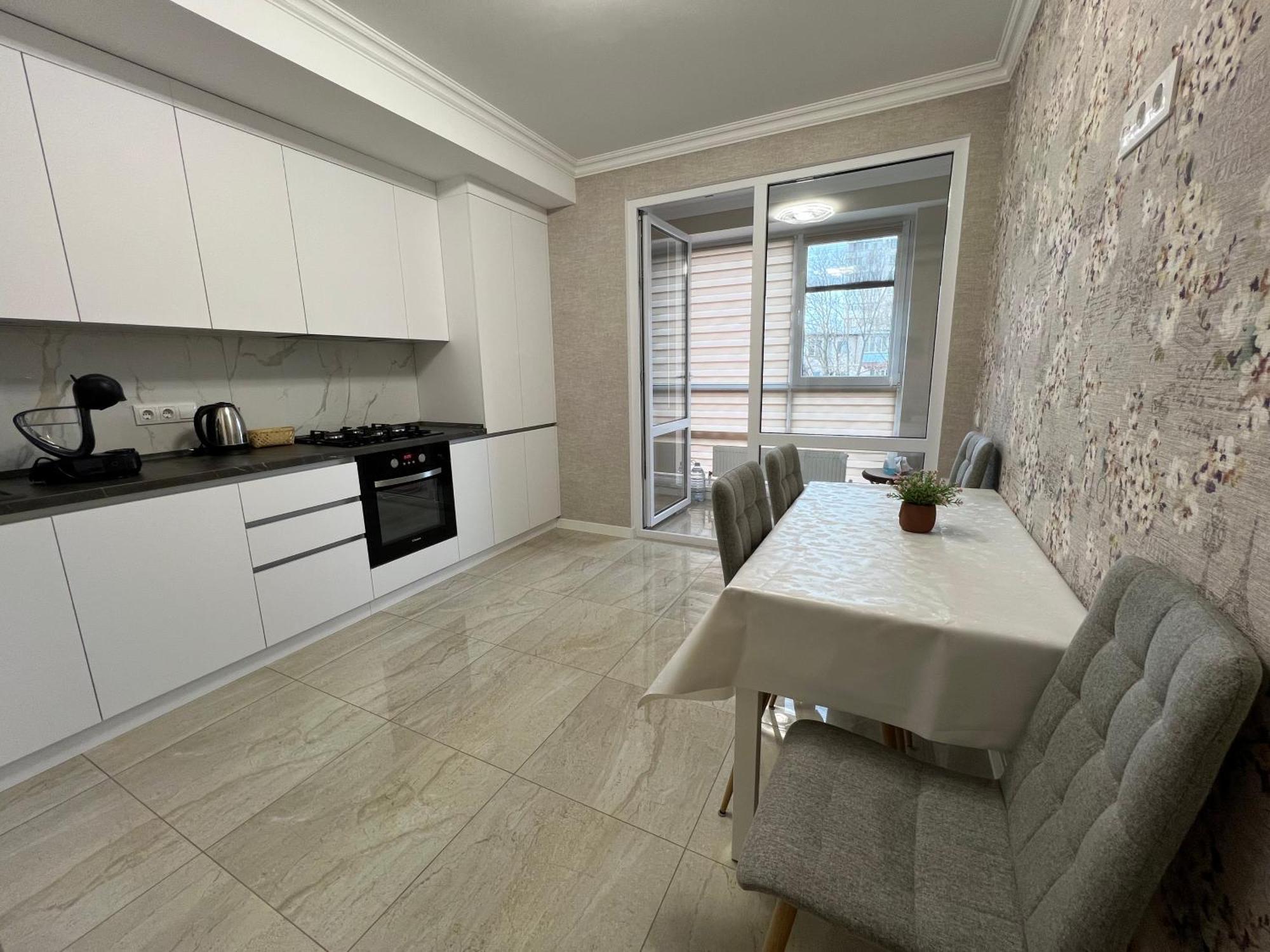 Apartament Airport Apartment *